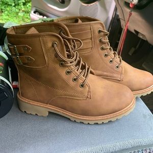 Forever Link Whitney-26 Brown Women’s Military Lace-up Boots US Size 8 Tan New